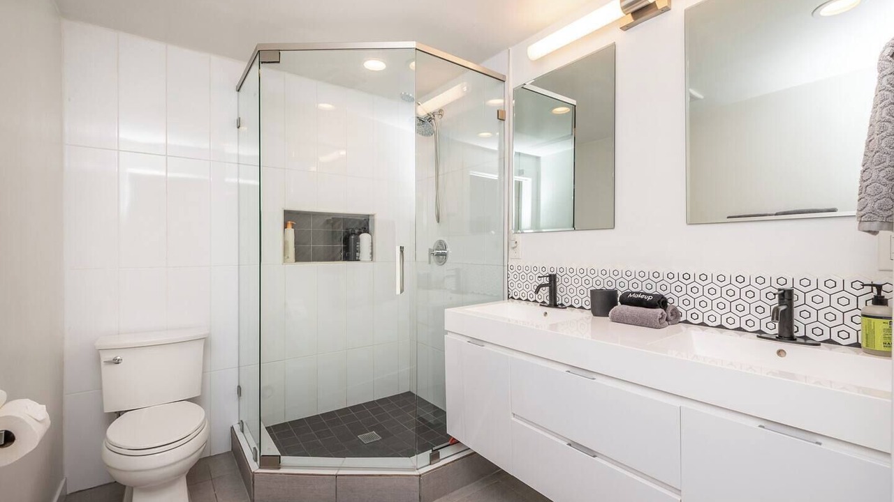 Photo of Bathroom in Serra Mesa