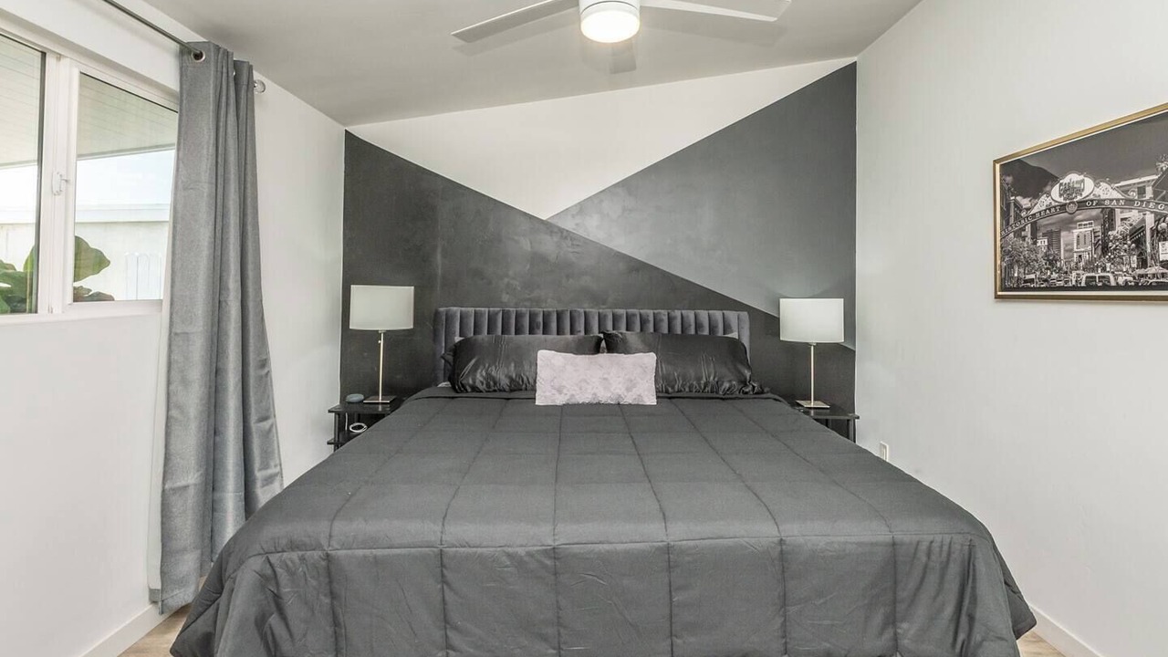 Photo of Bedroom in Serra Mesa