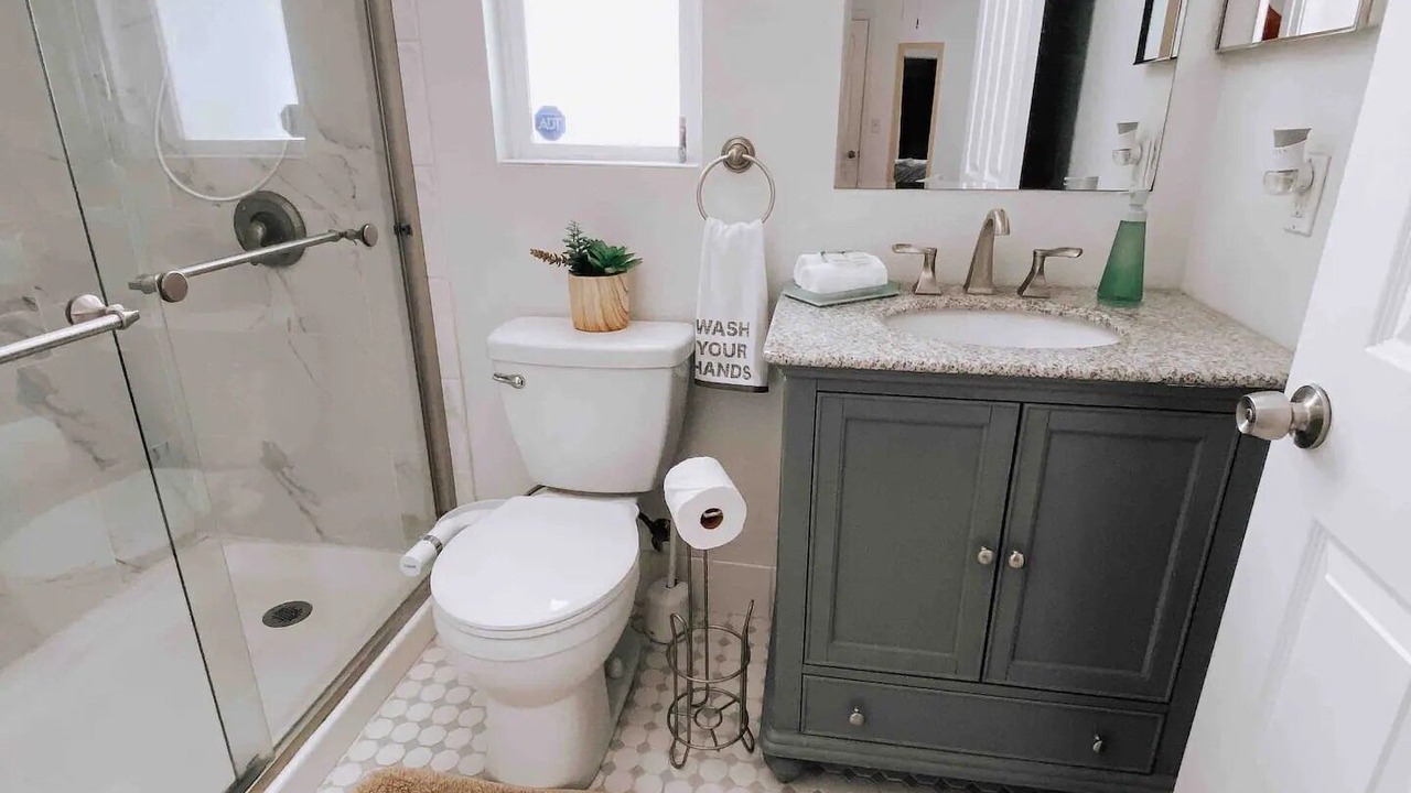 Photo of Bathroom in Bay Ho