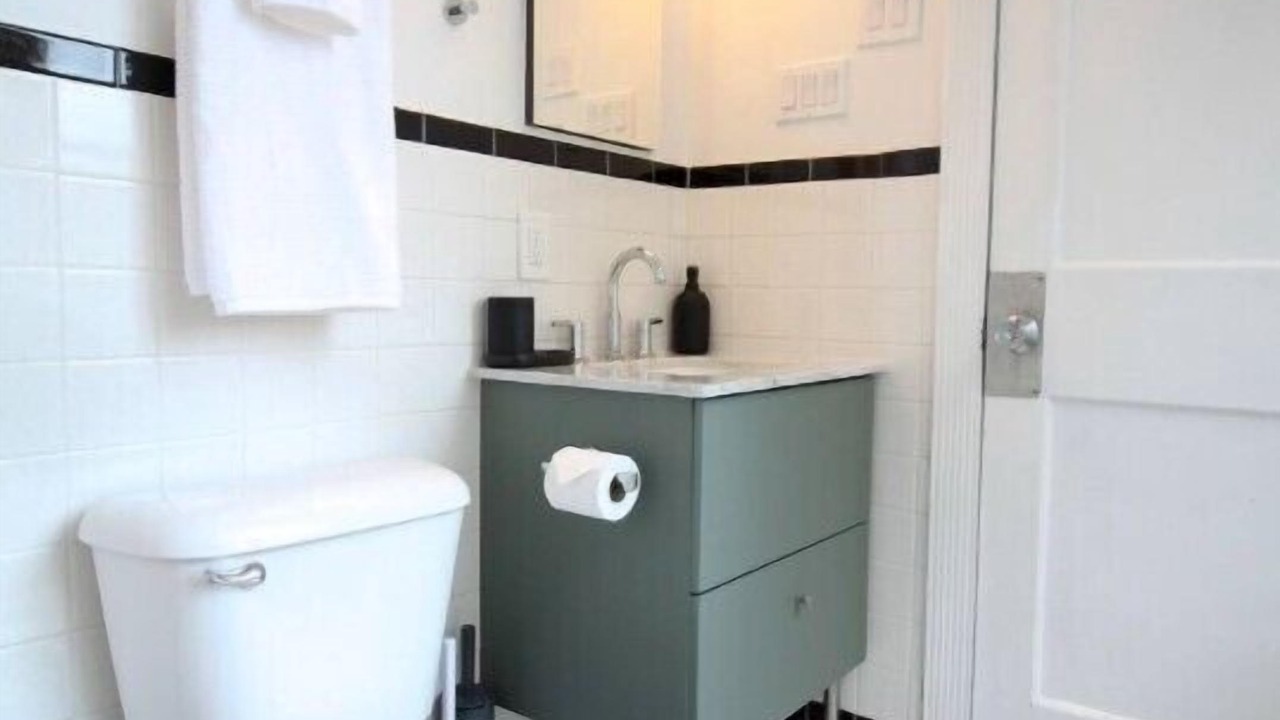 Photo of Bathroom in Rittenhouse Row