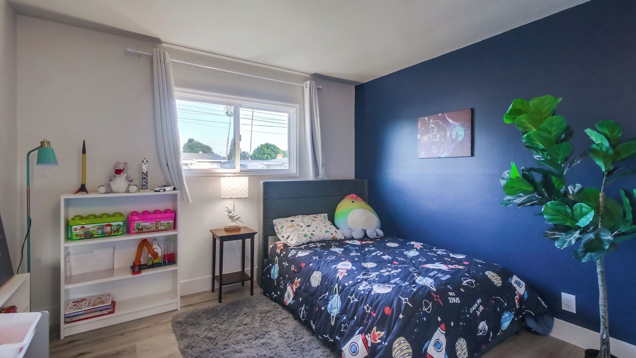 Photo of Bedroom in Clairemont