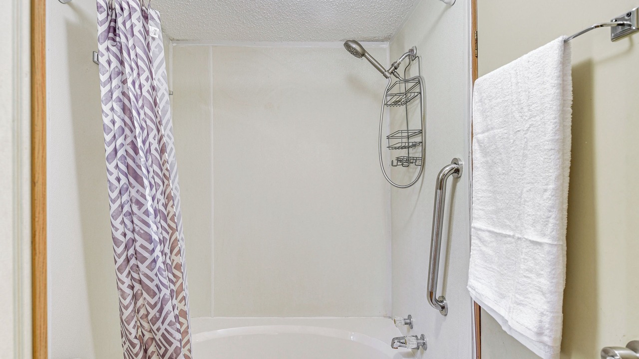 Photo of Bathroom in Crescent City
