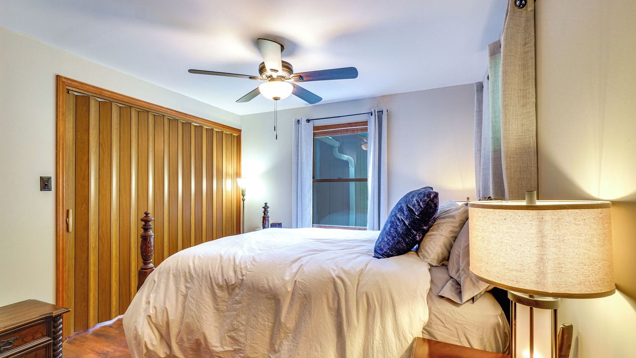 Photo of Bedroom in Tallassee