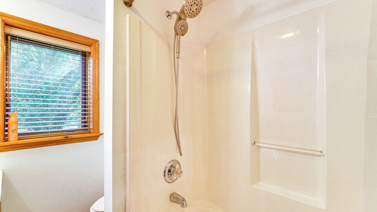 Photo of Bathroom in Tallassee