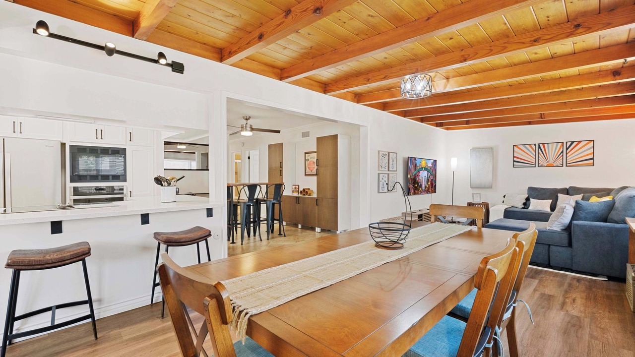 Photo of Livingroom in Clairemont Mesa East