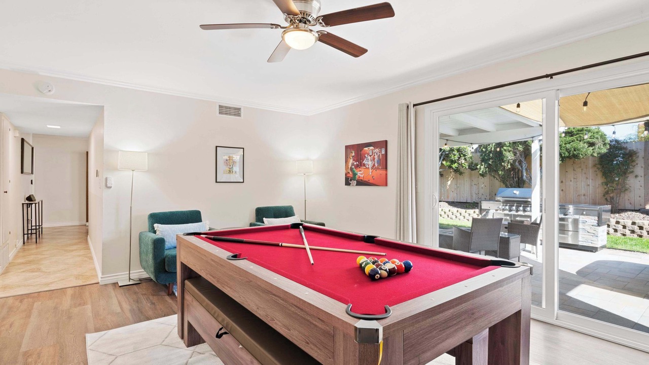 Photo of Livingroom in Clairemont Mesa East