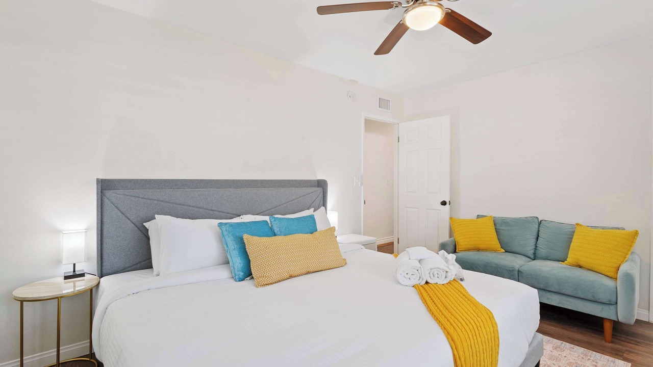 Photo of Bedroom in Clairemont Mesa East