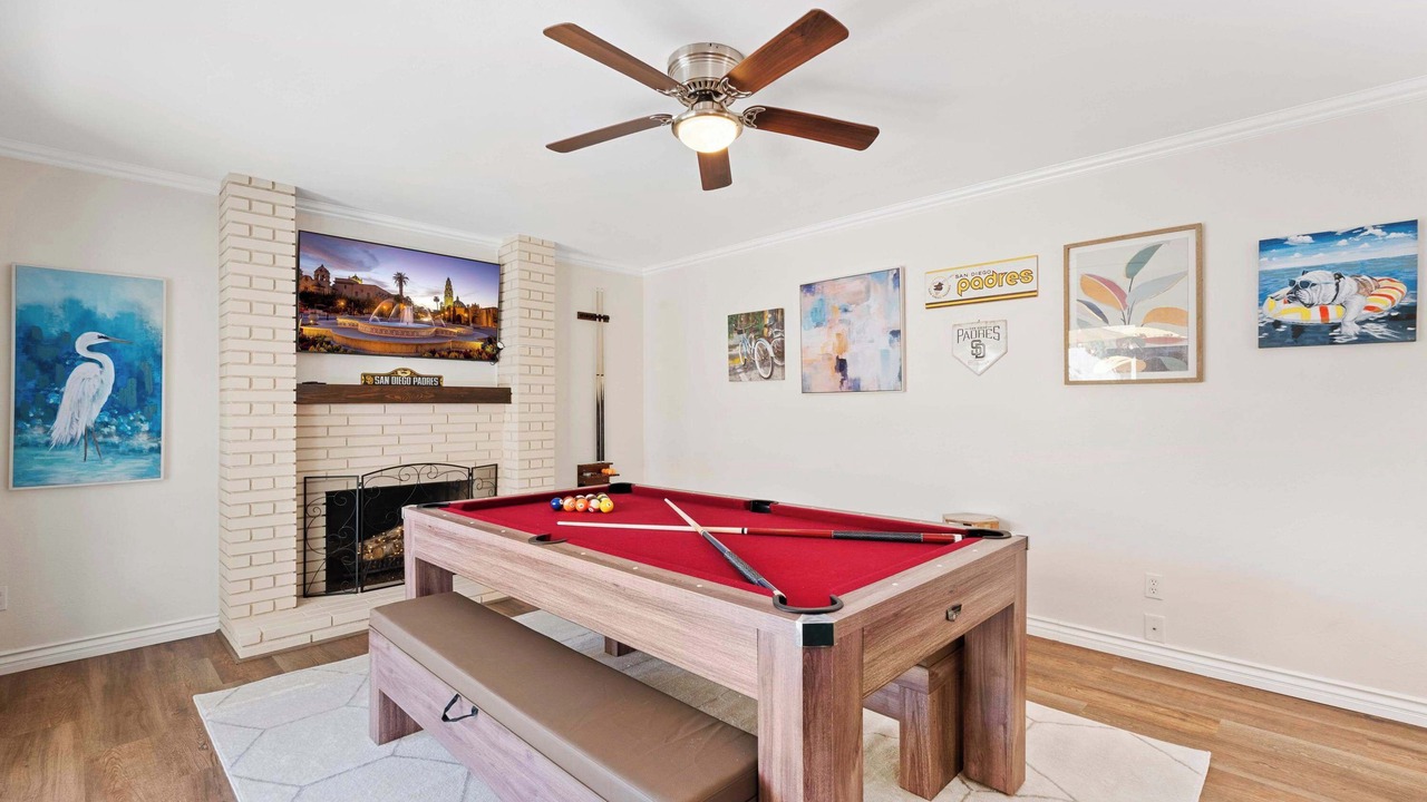 Photo of Livingroom in Clairemont Mesa East