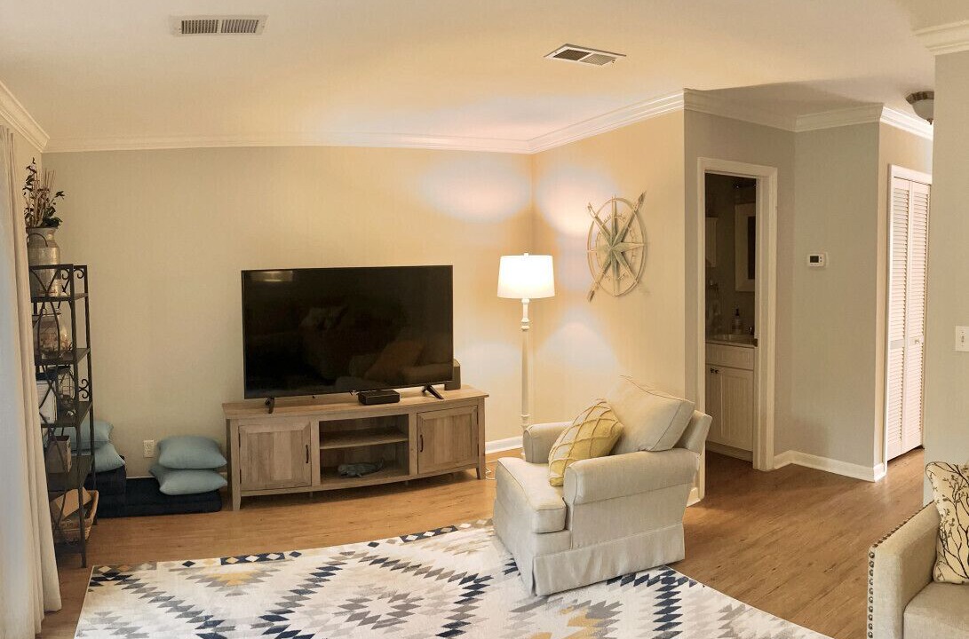 Photo of Livingroom in Demere Park