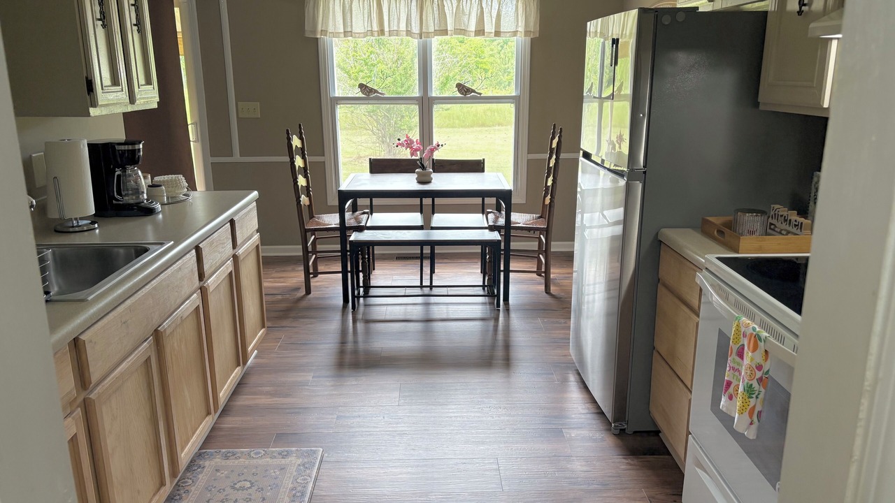Photo of Kitchen in Talladega
