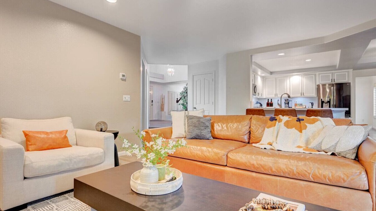 Photo of Livingroom in Silverado Ranch