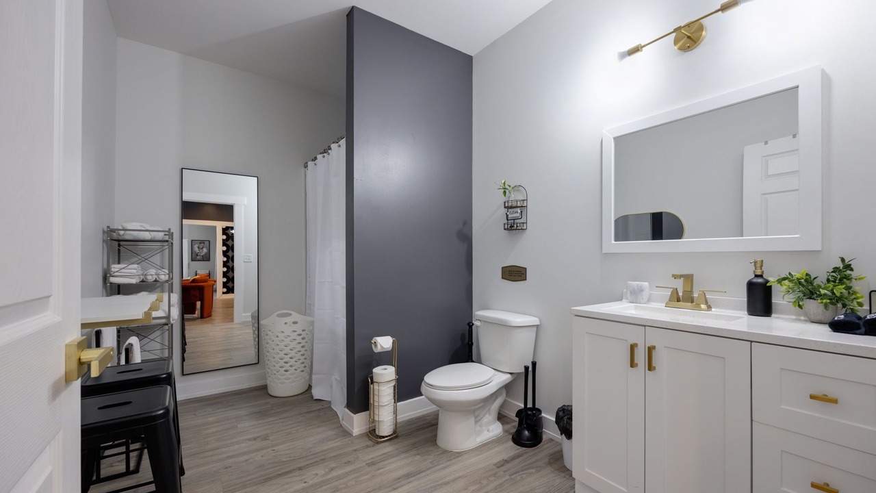 Photo of Bathroom in Maxwell