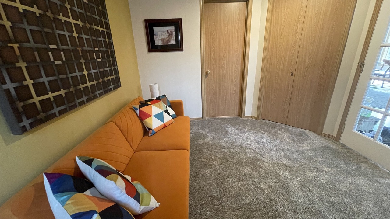 Photo of Livingroom in Cathcart