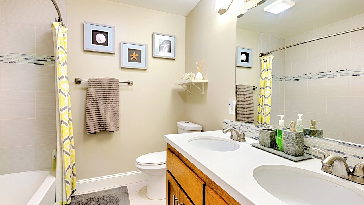 Photo of Bathroom in Beach Barber Tract