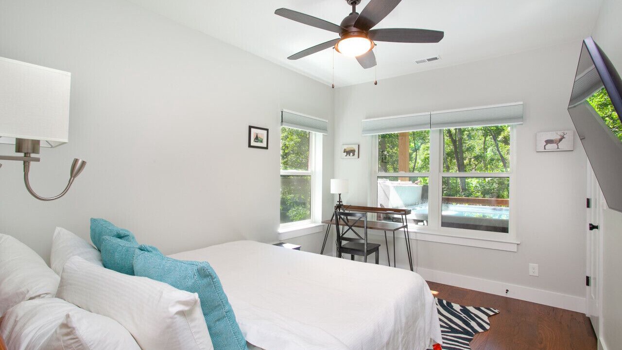 Photo of Bedroom in Townsend