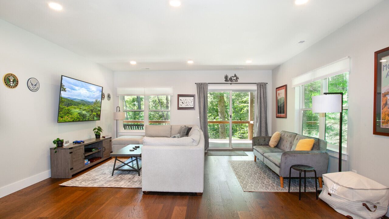 Photo of Livingroom in Townsend