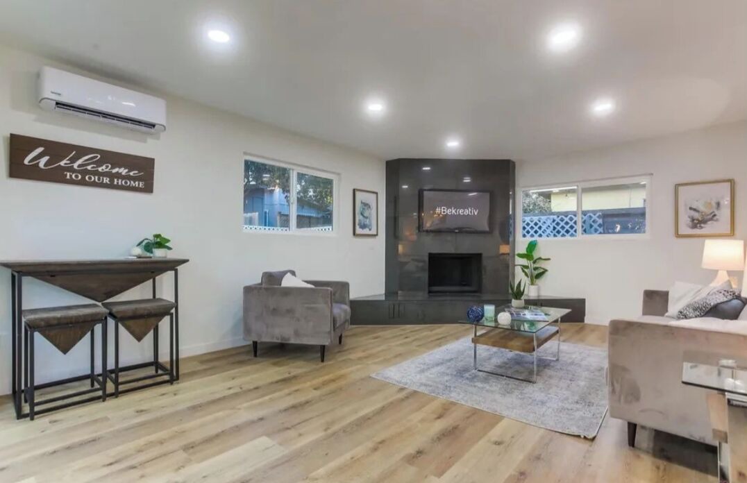 Photo of Livingroom in North Clairemont