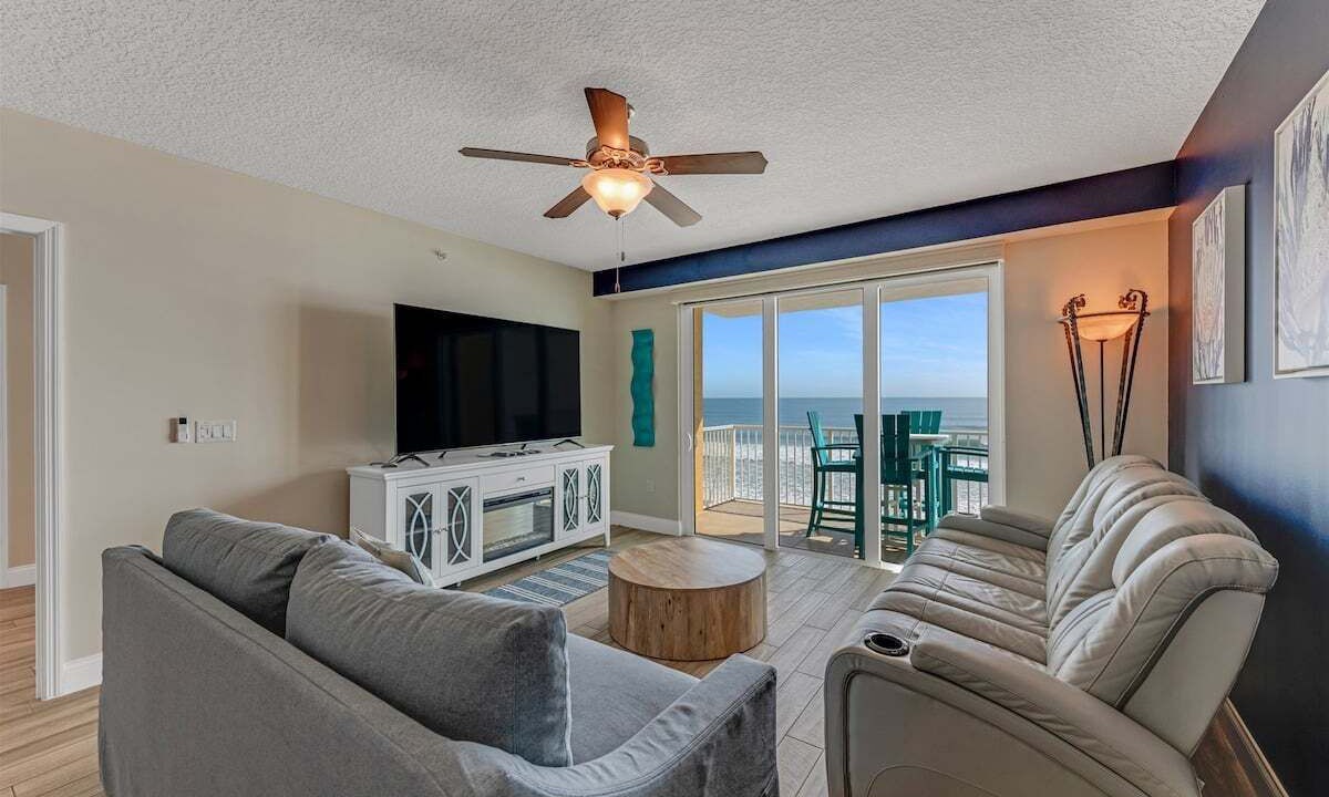 Photo of Livingroom in Ocean View Halifax Estates
