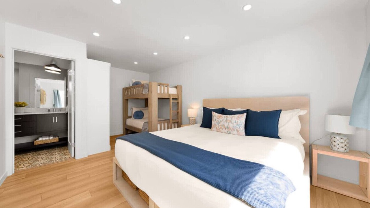 Photo of Bedroom in Beach Barber Tract