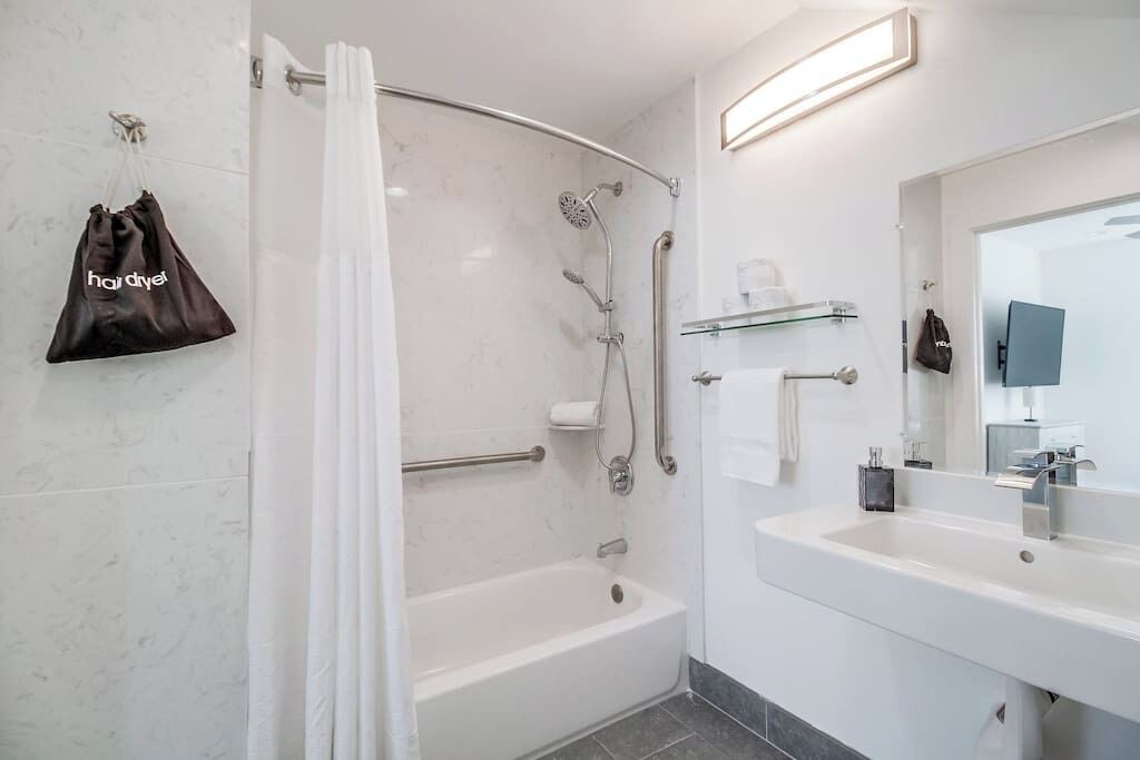 Photo of Bathroom in University Heights