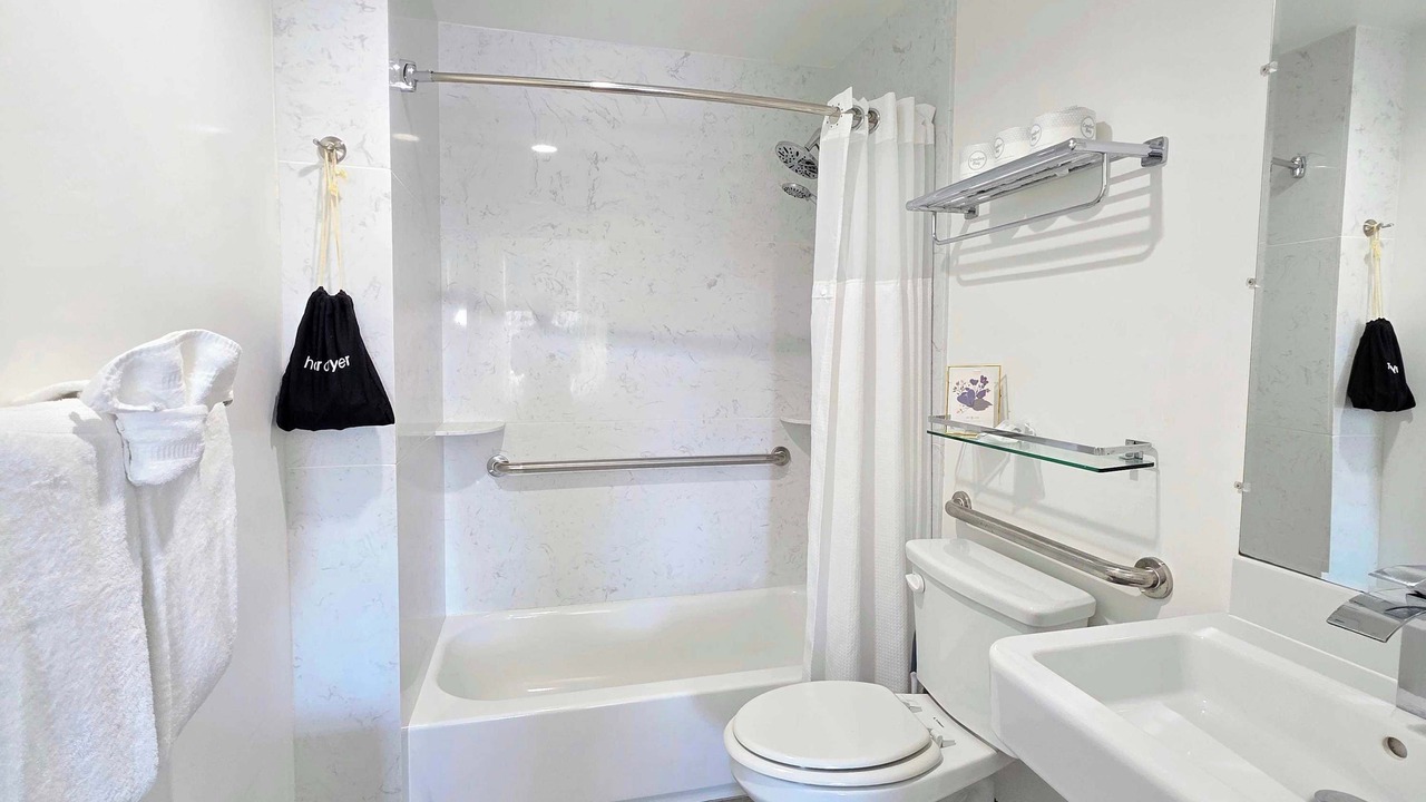 Photo of Bathroom in University Heights