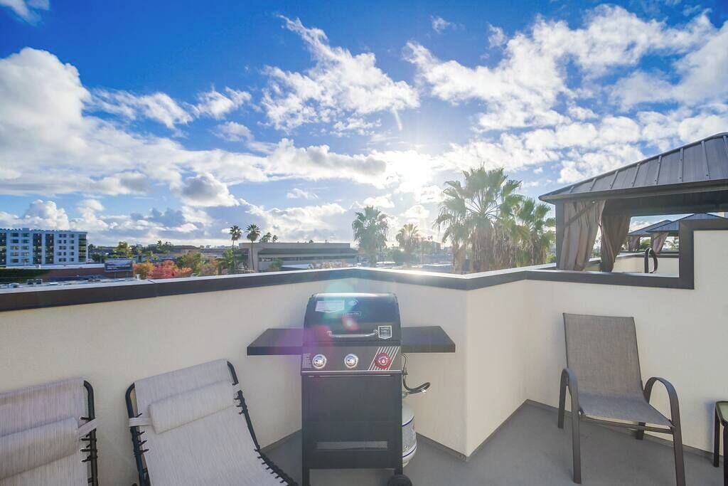 Photo of Patio Balcony in University Heights