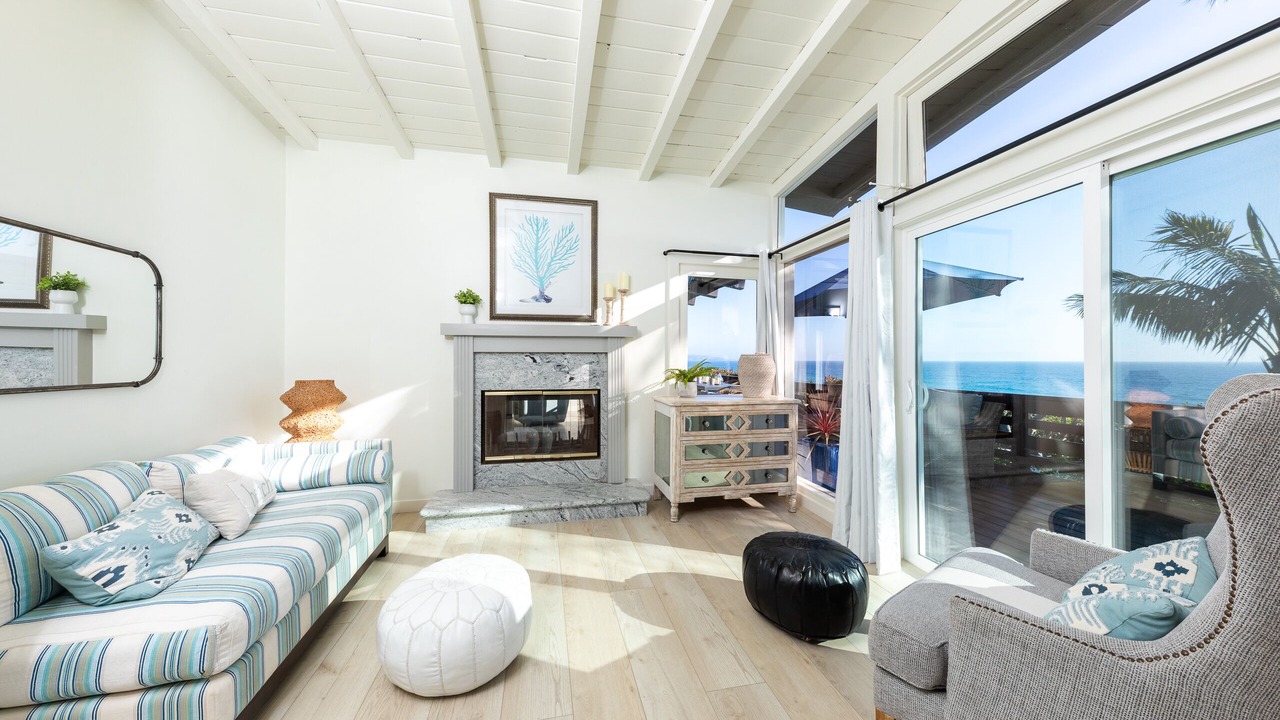 Photo of Livingroom in Del Mar