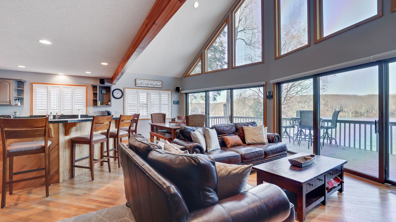 Photo of Livingroom in Lakeville