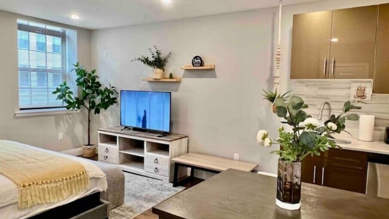 Photo of Bedroom in Logan Square