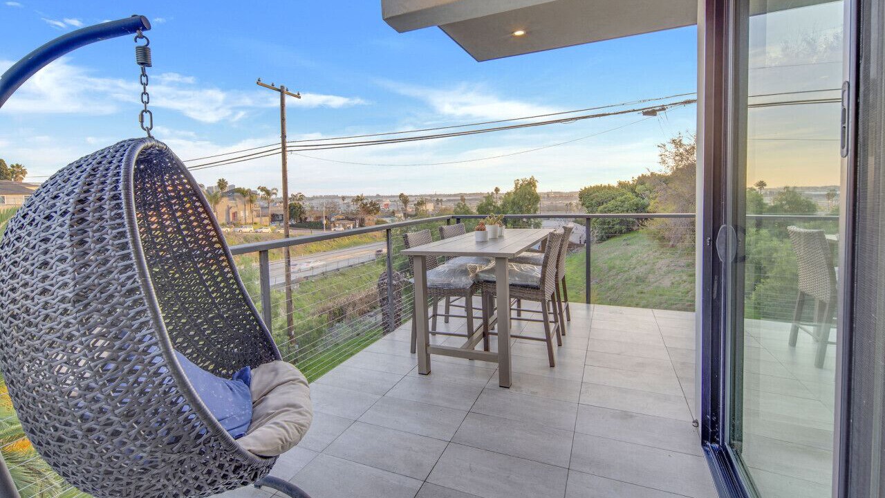 Photo of Patio Balcony in Mission Hills