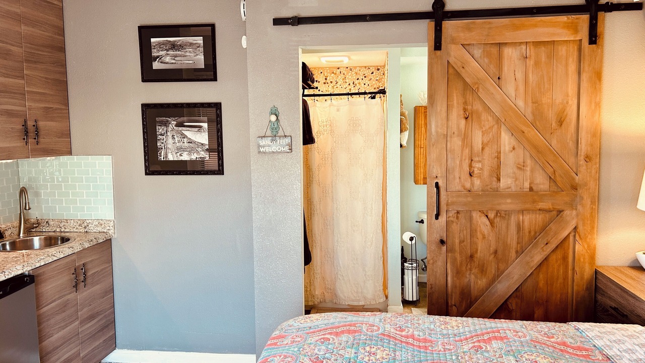 Photo of Bedroom in Pacific Beach