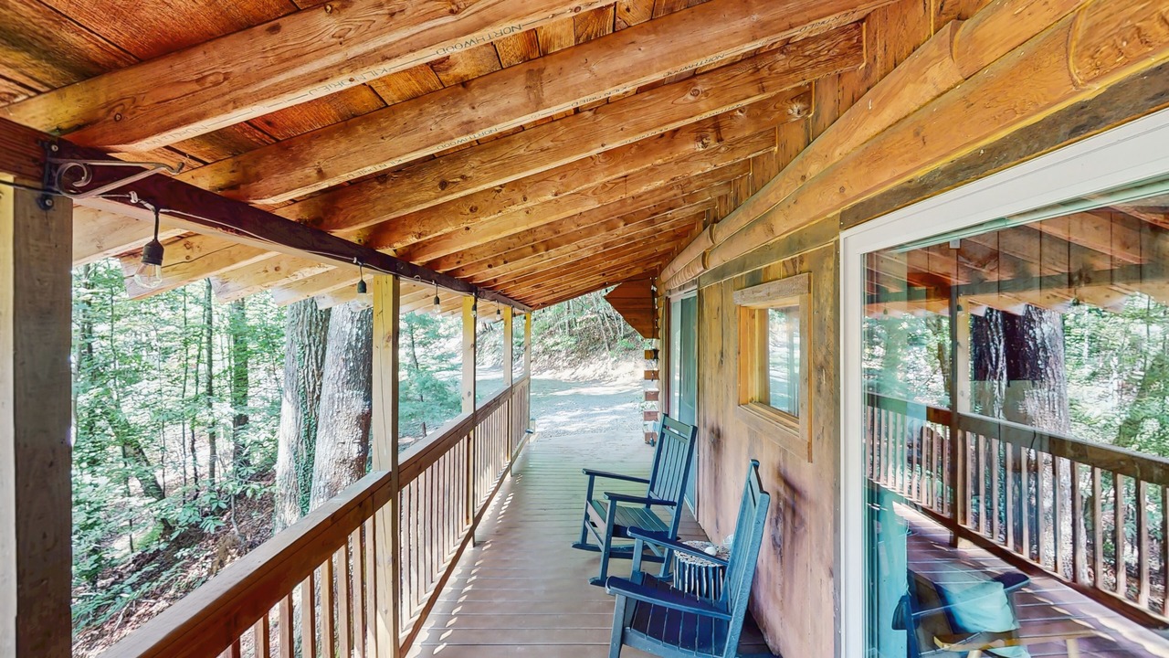 Photo of Patio Balcony in Horse Shoe