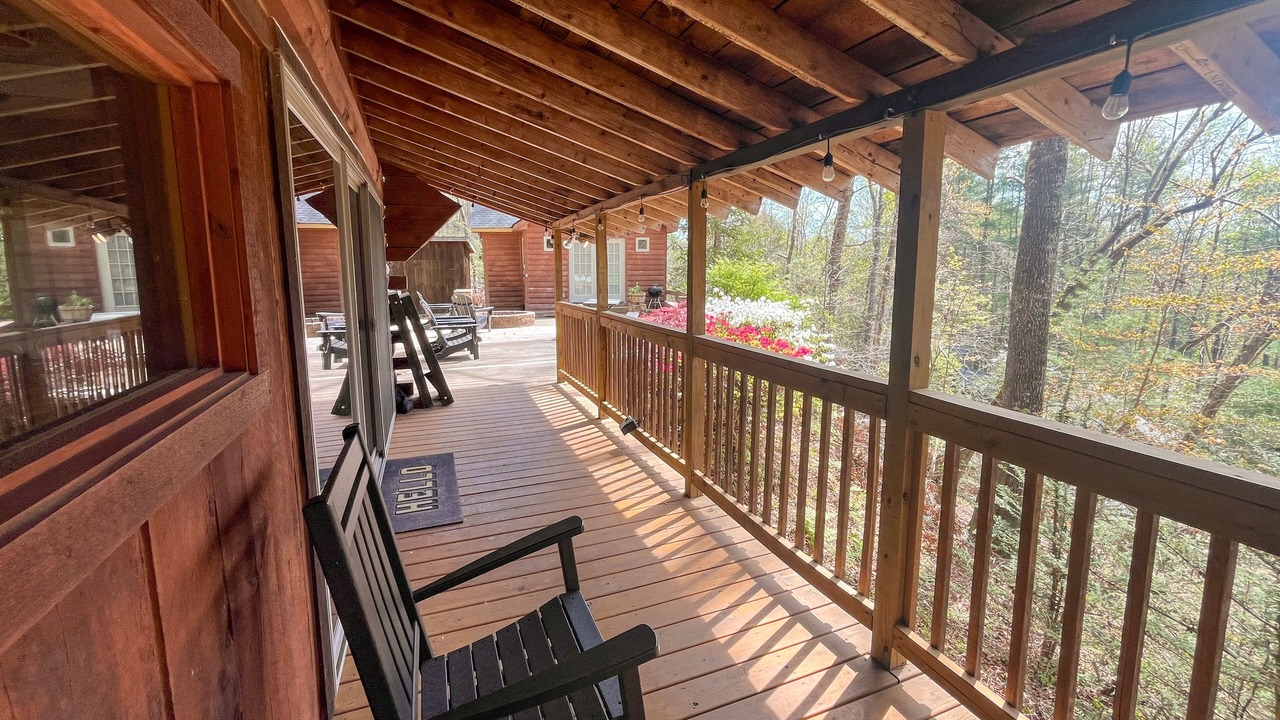Photo of Patio Balcony in Horse Shoe
