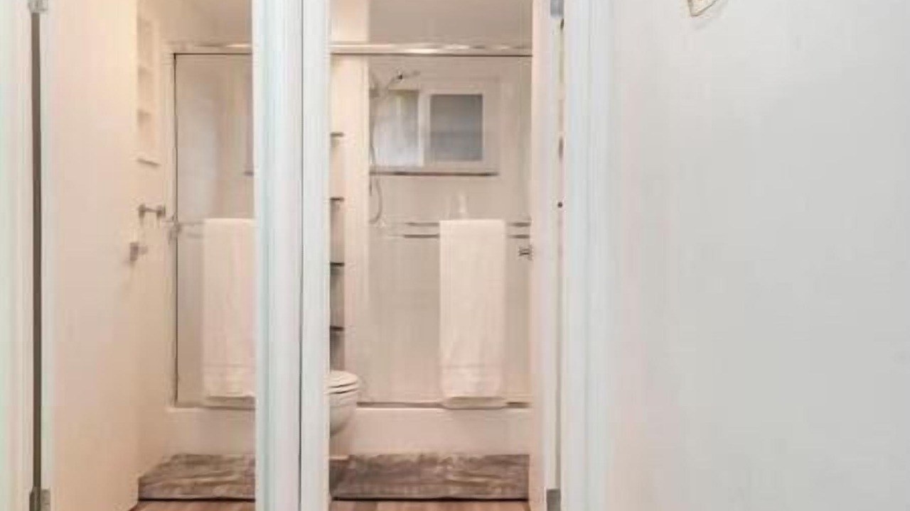 Photo of Bathroom in Crown Point