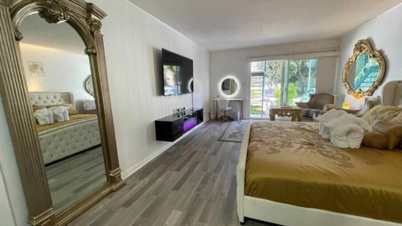 Photo of Bedroom in Crown Point