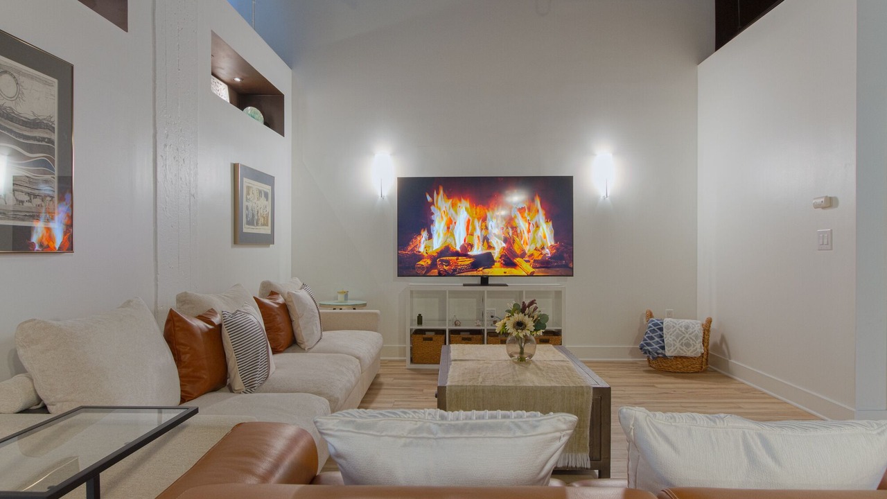 Photo of Livingroom in Civic Core