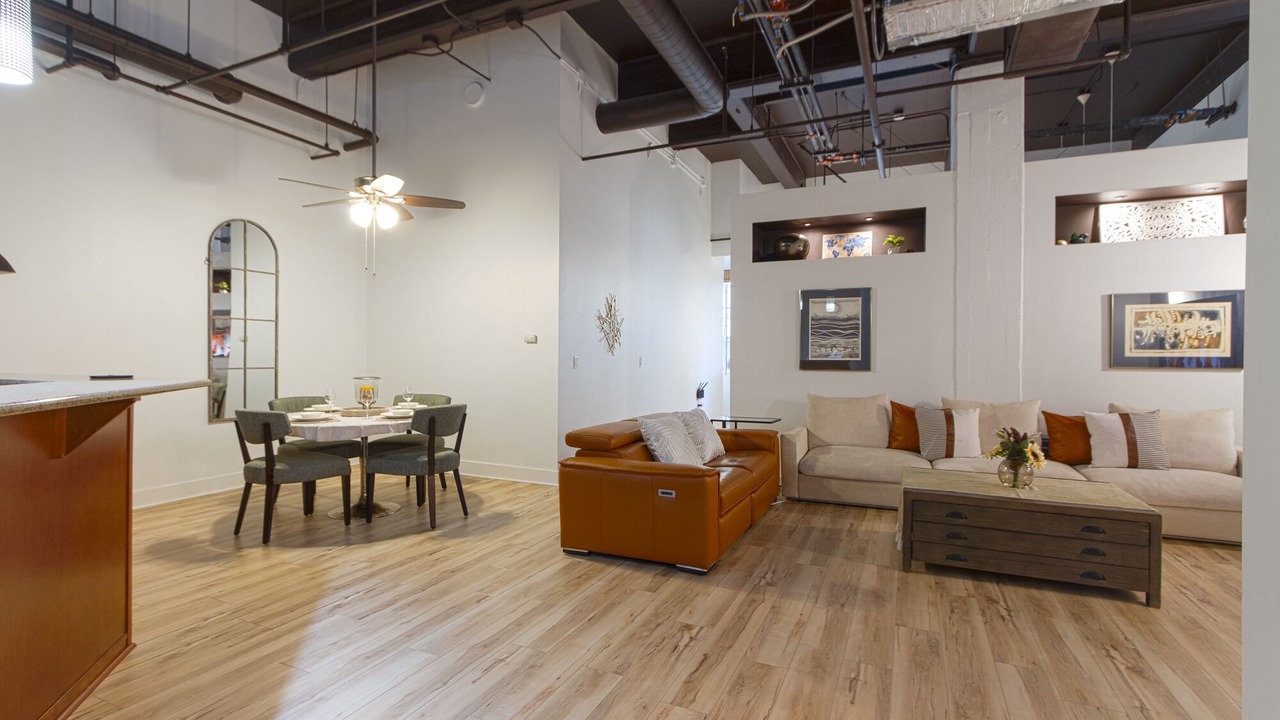 Photo of Livingroom in Civic Core