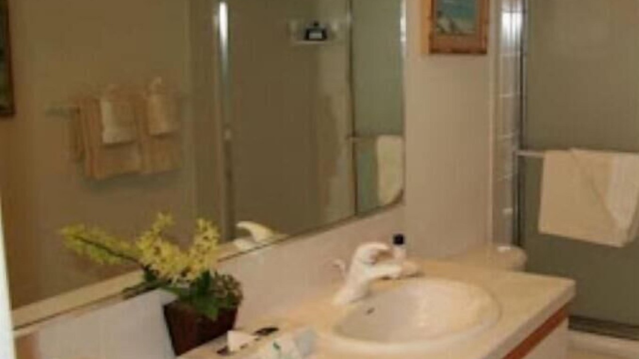 Photo of Bathroom in Kahana