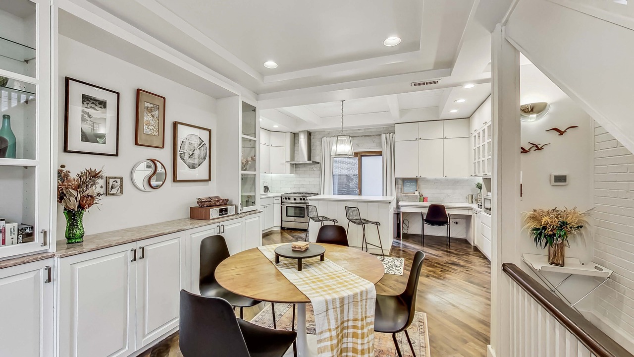 Photo of Bedroom in Lincoln Park