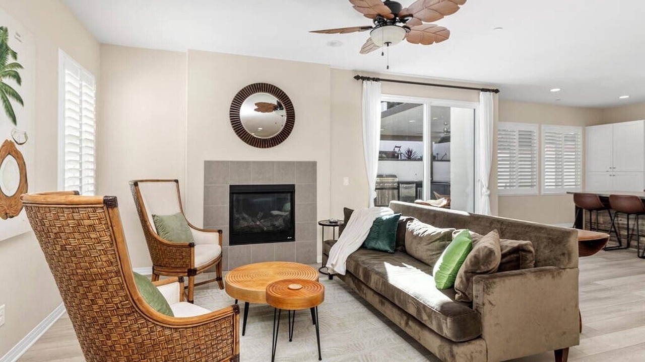 Photo of Livingroom in Allied Gardens
