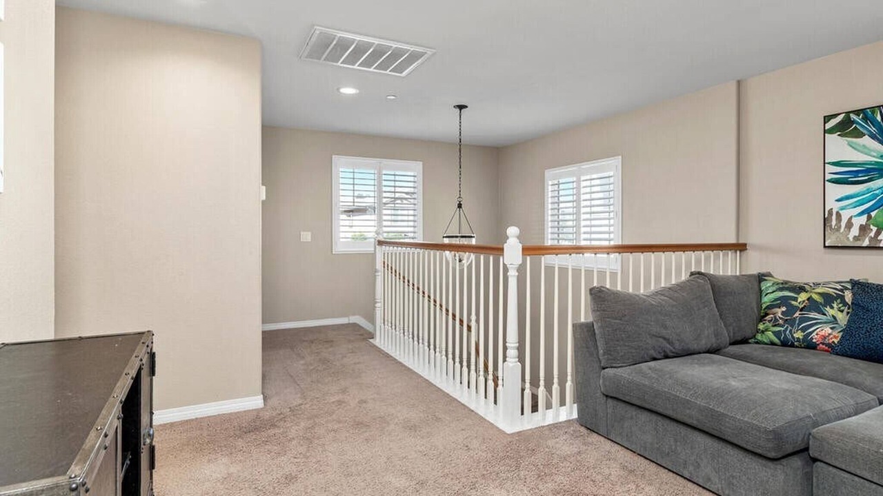 Photo of Bedroom in Allied Gardens