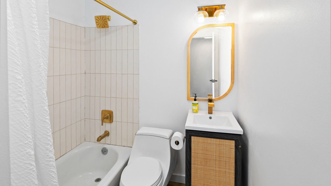 Photo of Bathroom in Serra Mesa