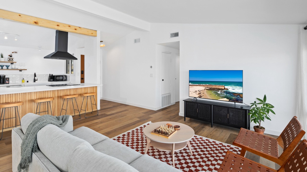 Photo of Livingroom in Serra Mesa