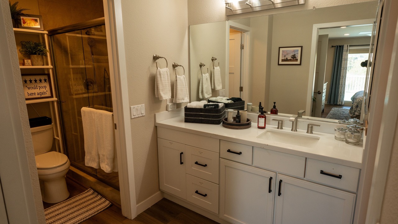 Photo of Bathroom in Tierrasanta