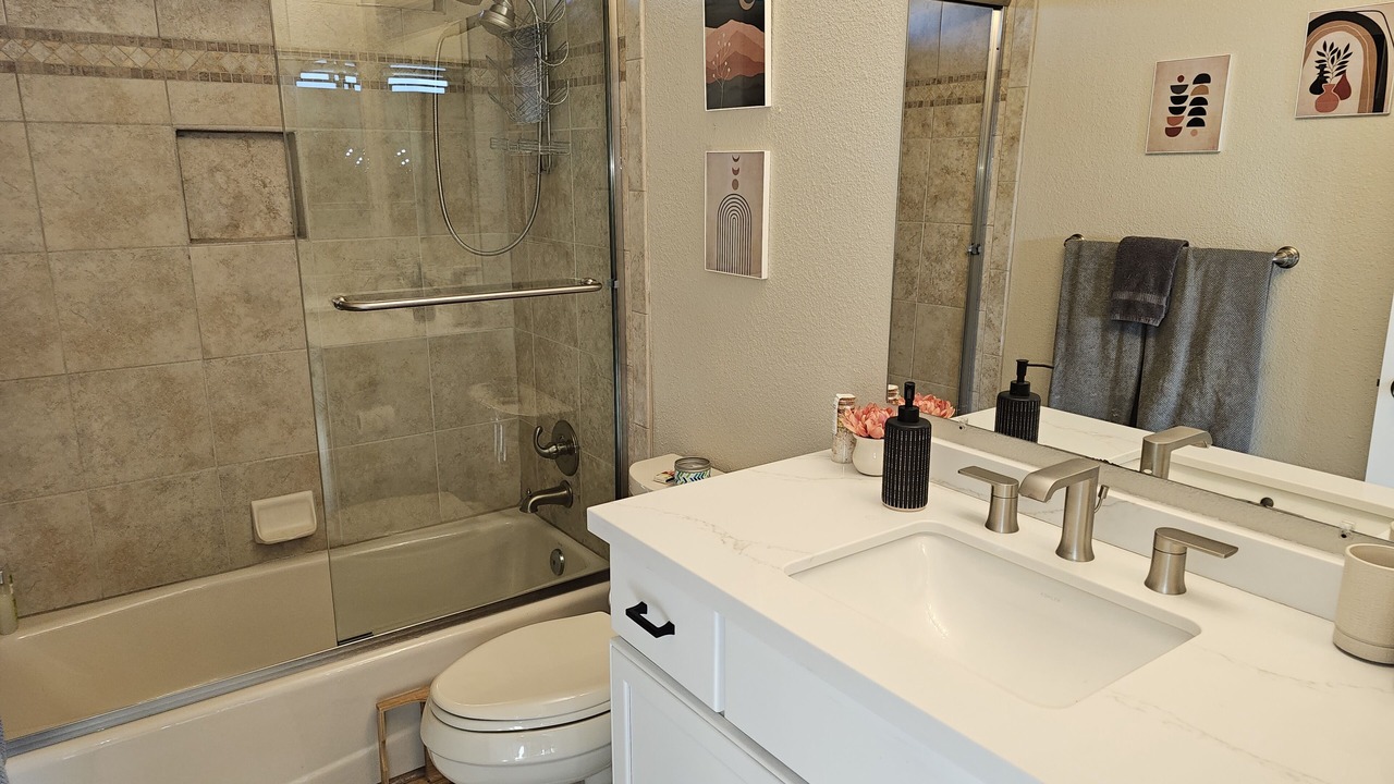Photo of Bathroom in Tierrasanta