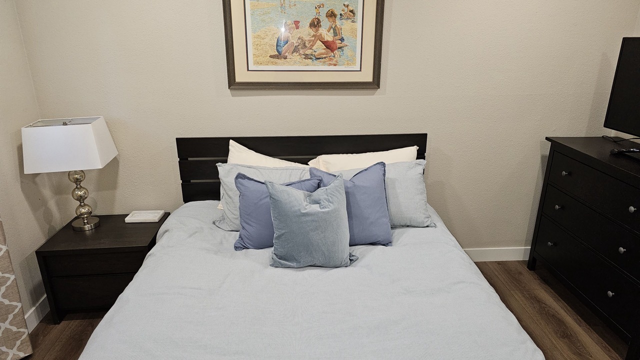 Photo of Bedroom in Tierrasanta