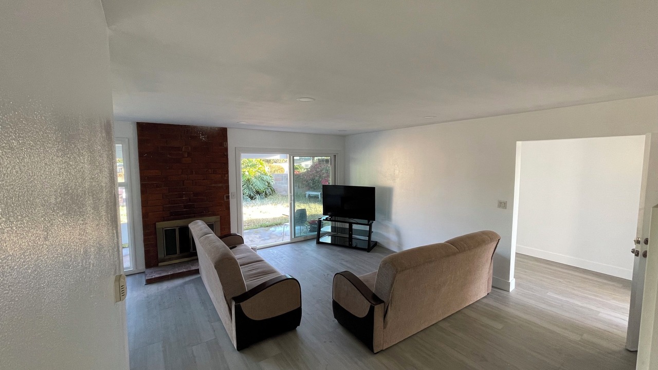 Photo of Livingroom in North Clairemont