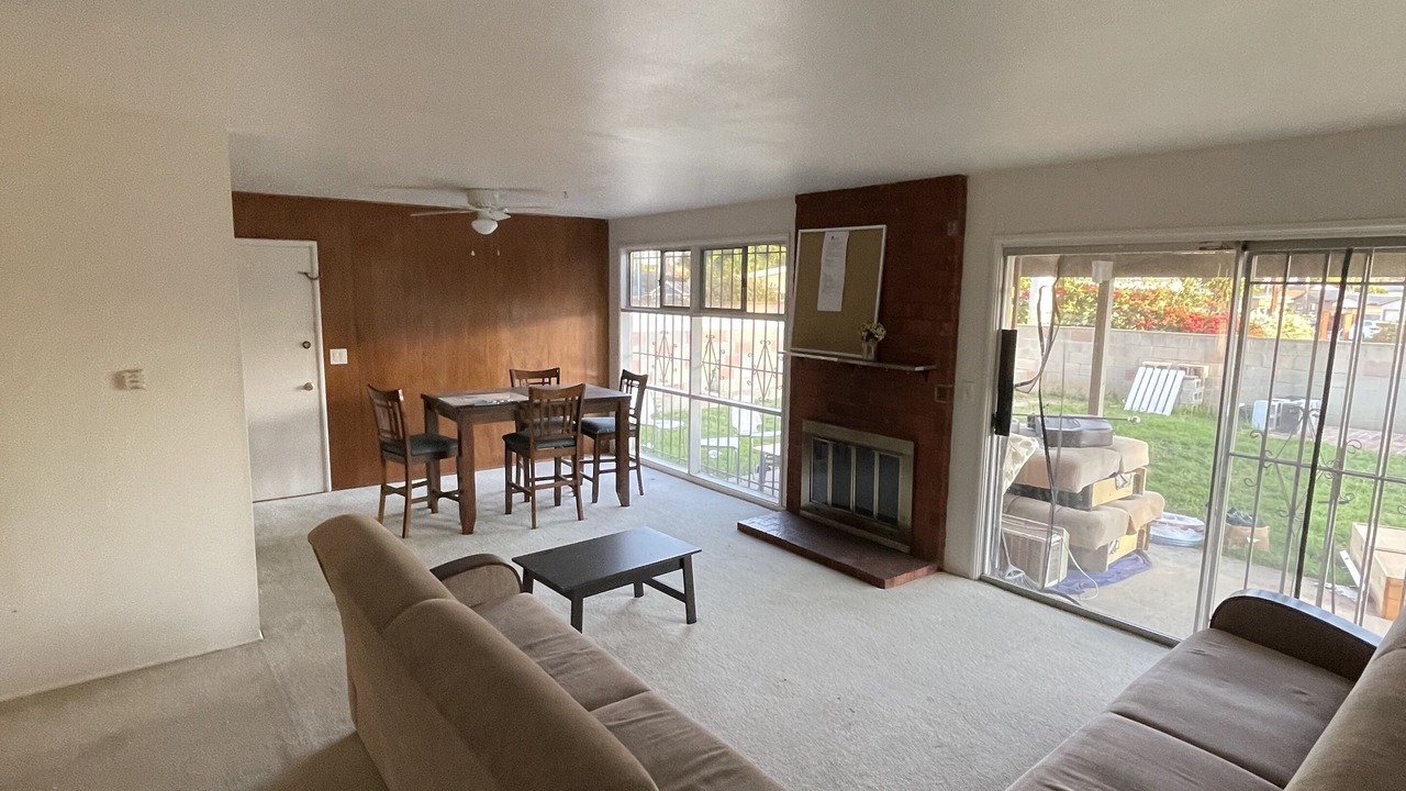 Photo of Livingroom in North Clairemont