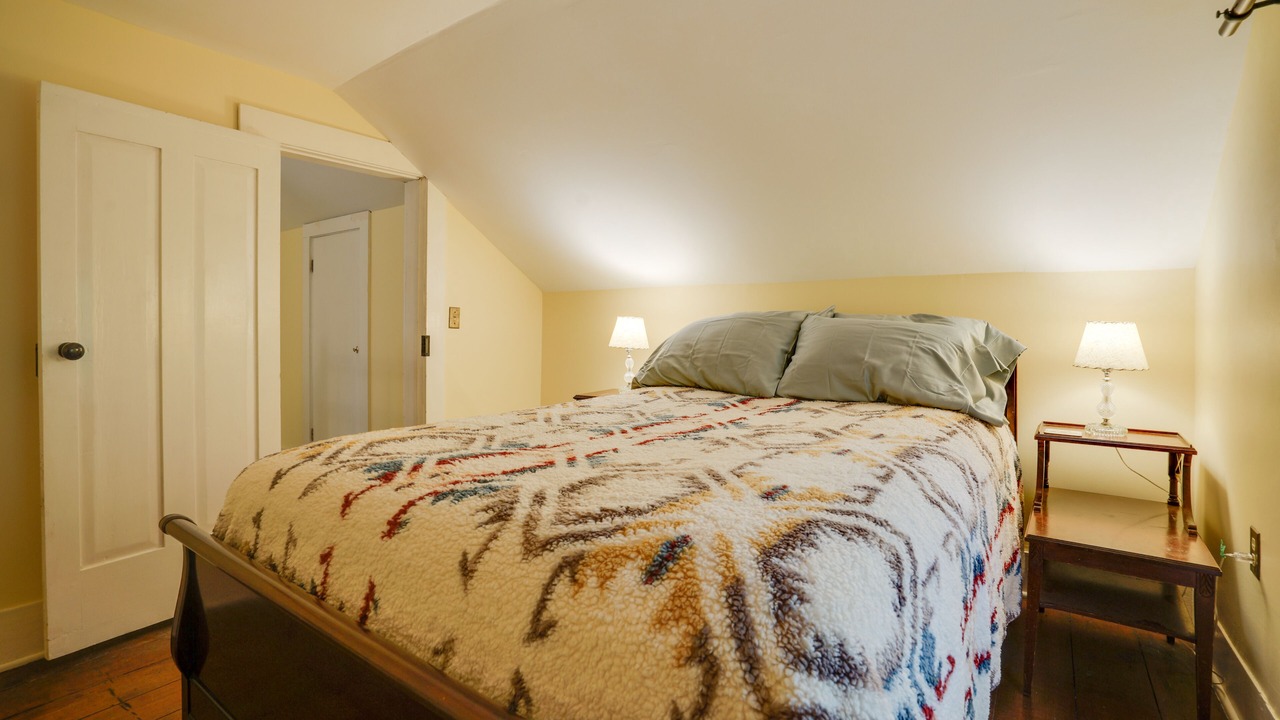 Photo of Bedroom in Taylors Falls