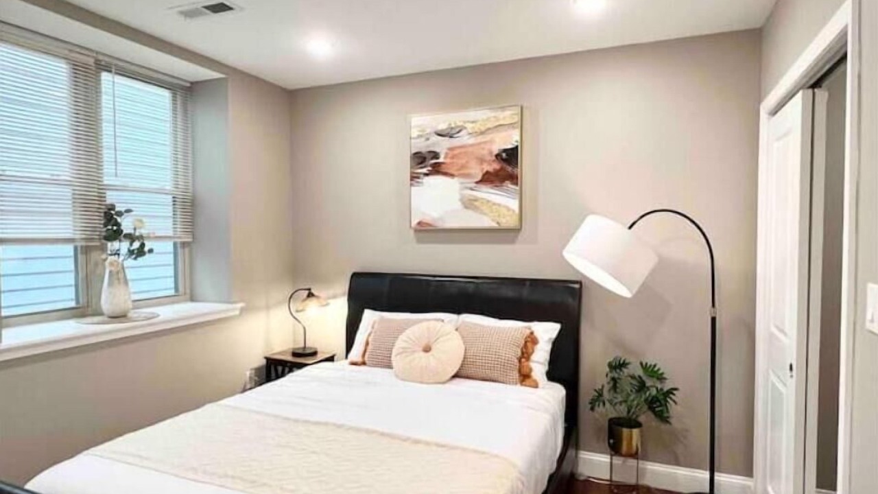 Photo of Bedroom in Logan Square
